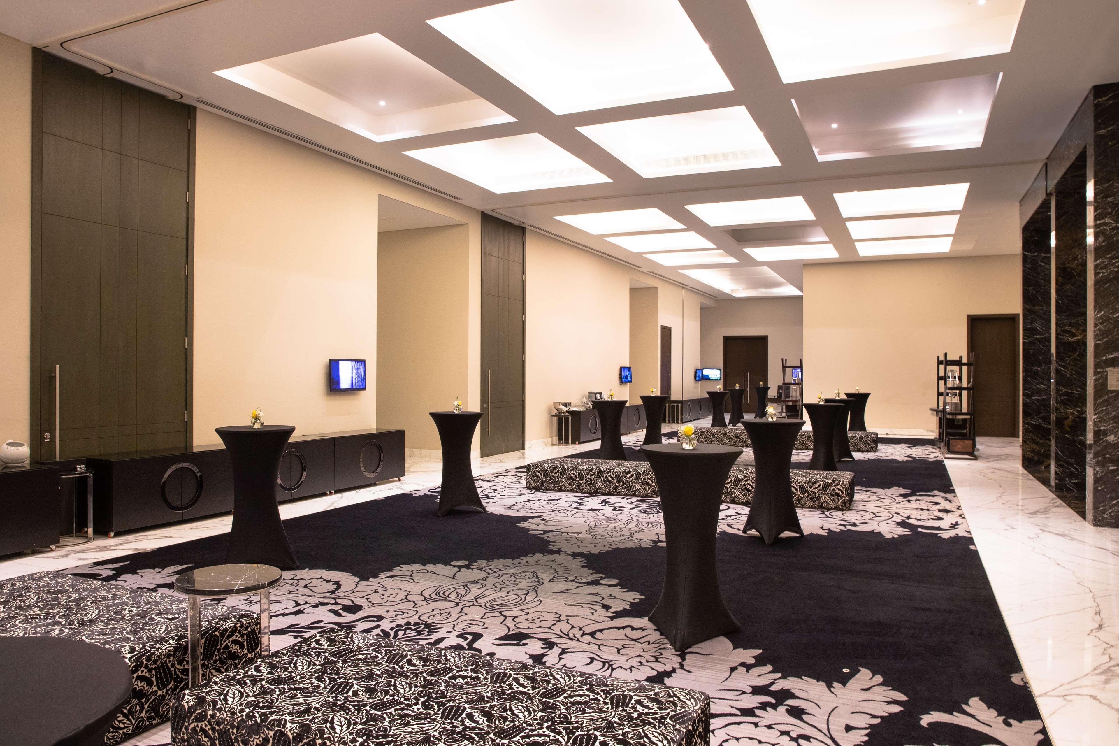 Resort Conrad Etihad Towers 5*