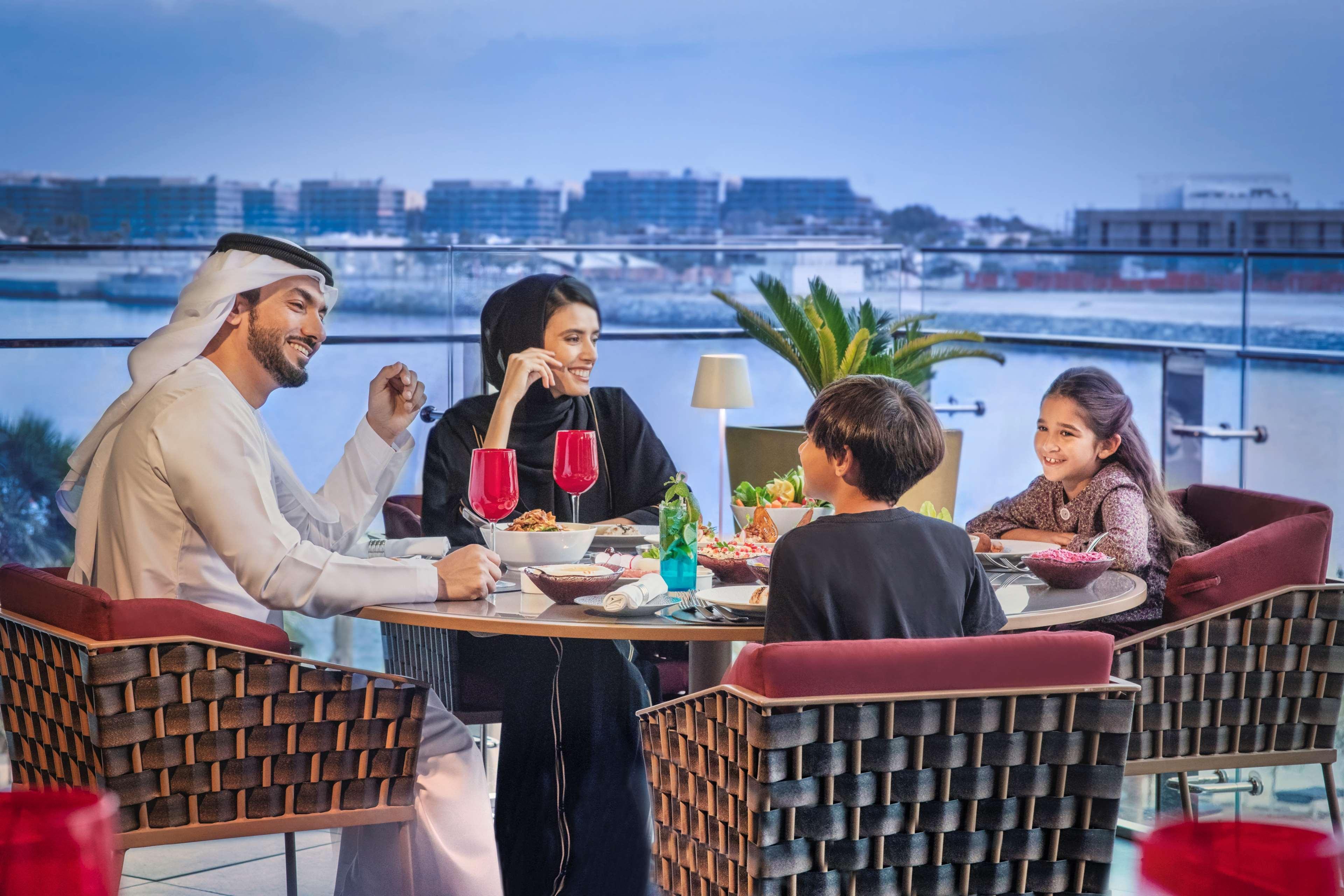 Conrad Etihad Towers 5*