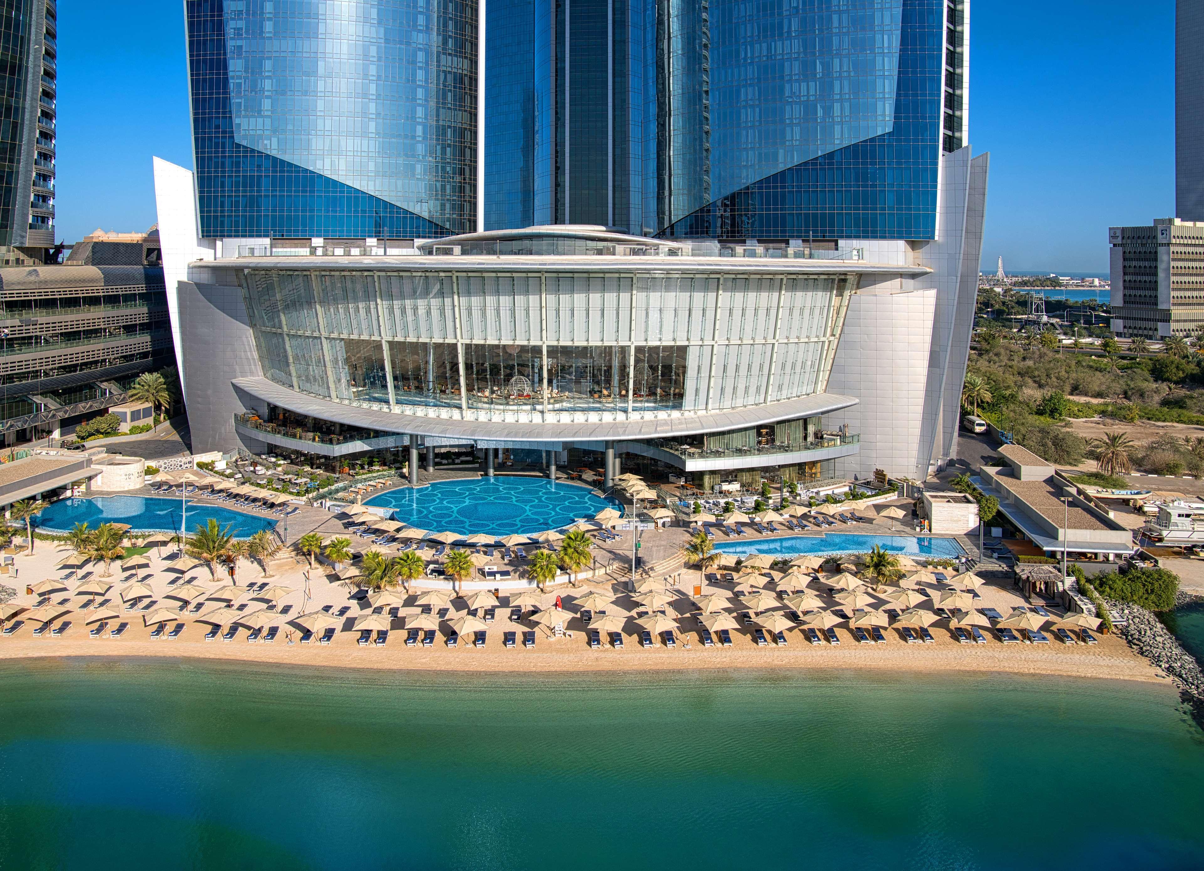 Курортный комплекс Conrad Etihad Towers Абу-Даби
