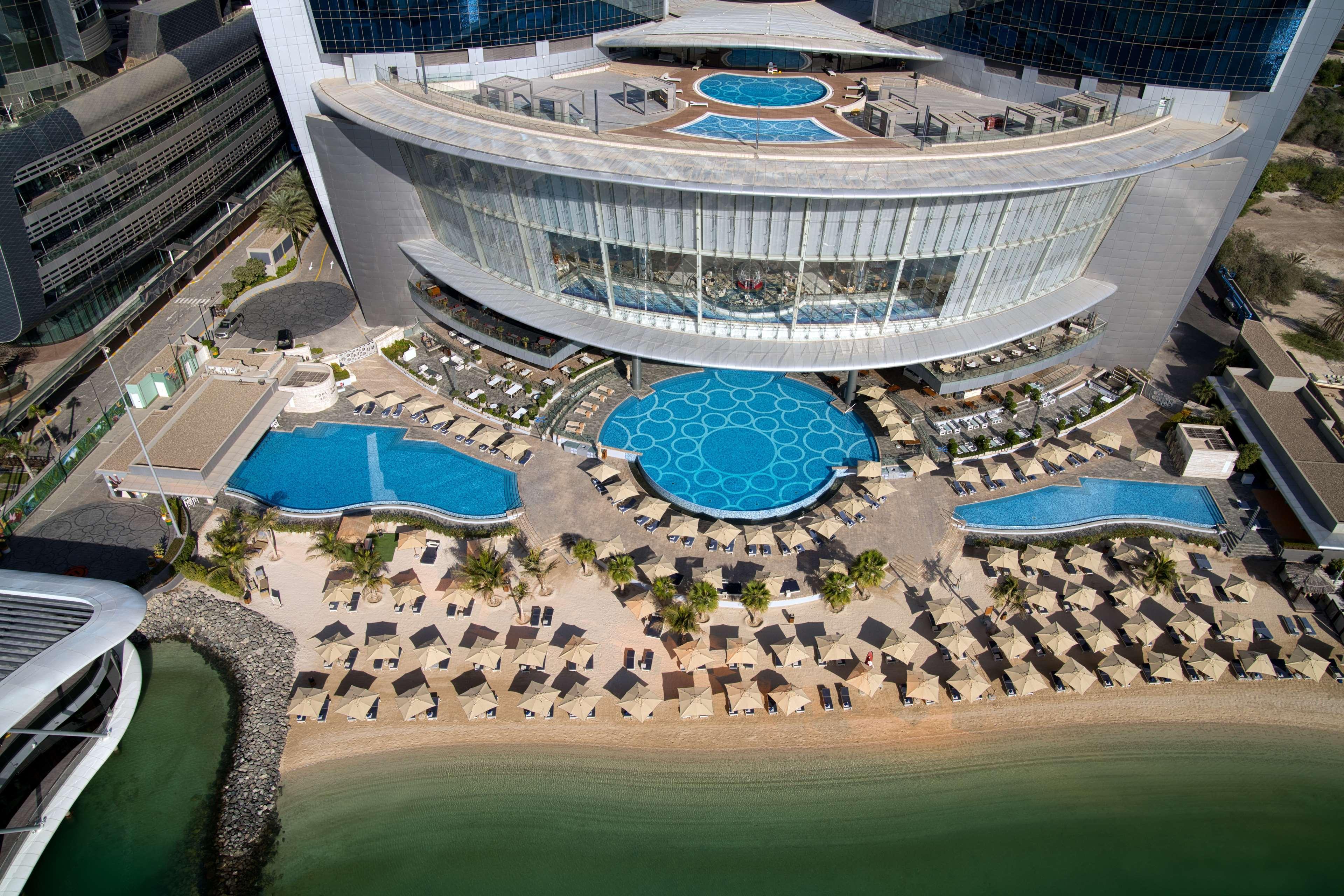 Курортный комплекс Conrad Etihad Towers Абу-Даби