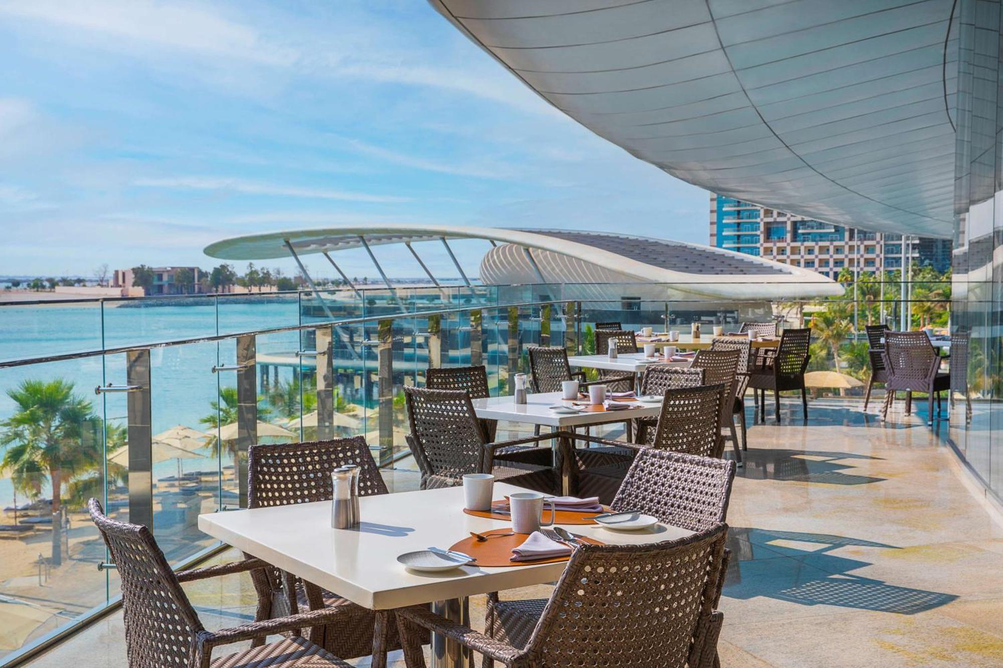 Conrad Etihad Towers 5*